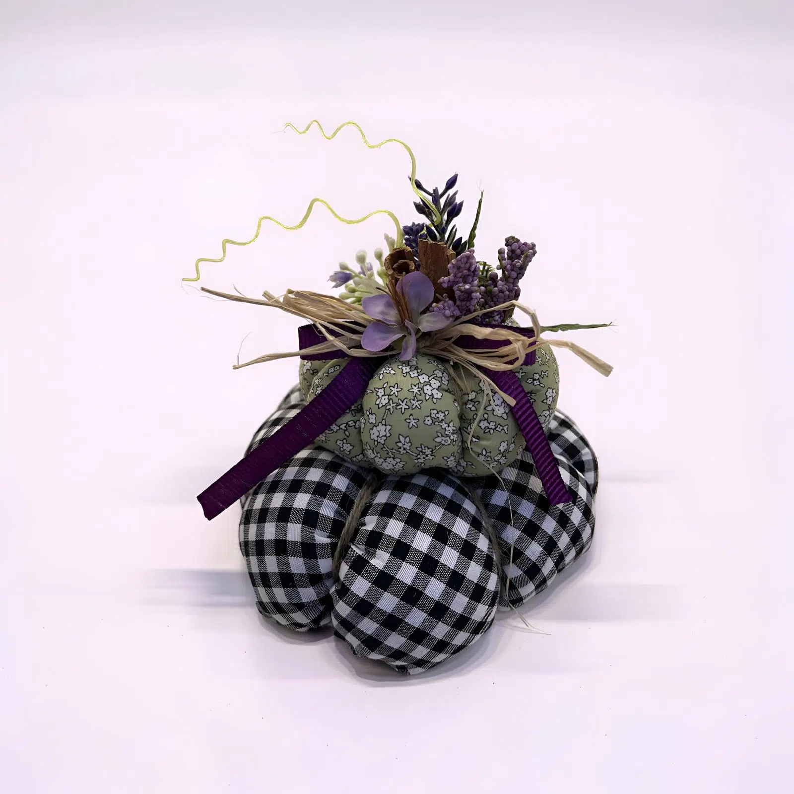 El Yapımı Bez Kabak Üzeri Çiçek Aranjmanı Masa Ortası Dekoratif Süs