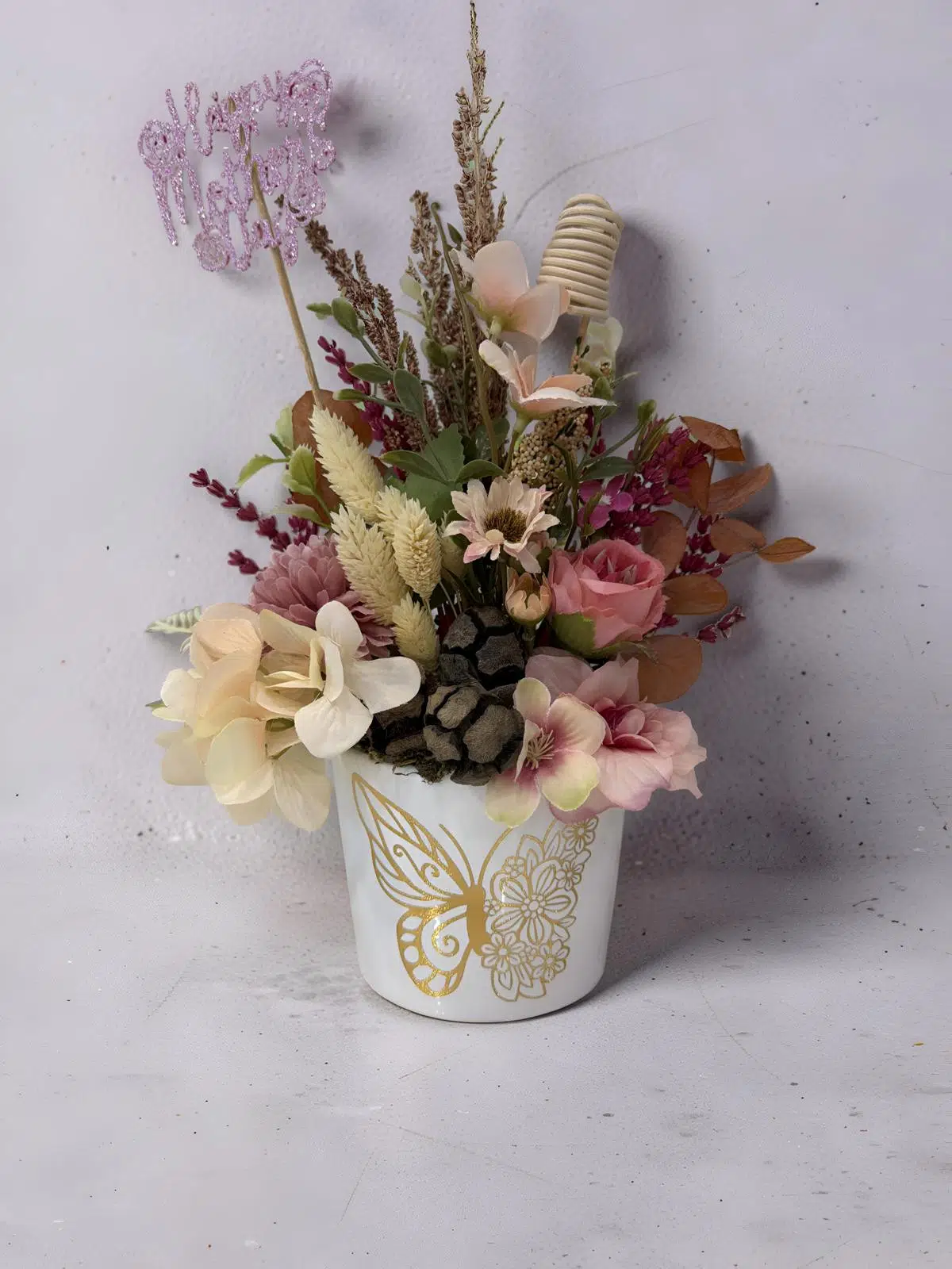 Florivya Kelebek Desenli Saksıda Happy Mother's Day Yapay Çiçek Aranjmanı Anneye Hediye Dekoratif Tasarım