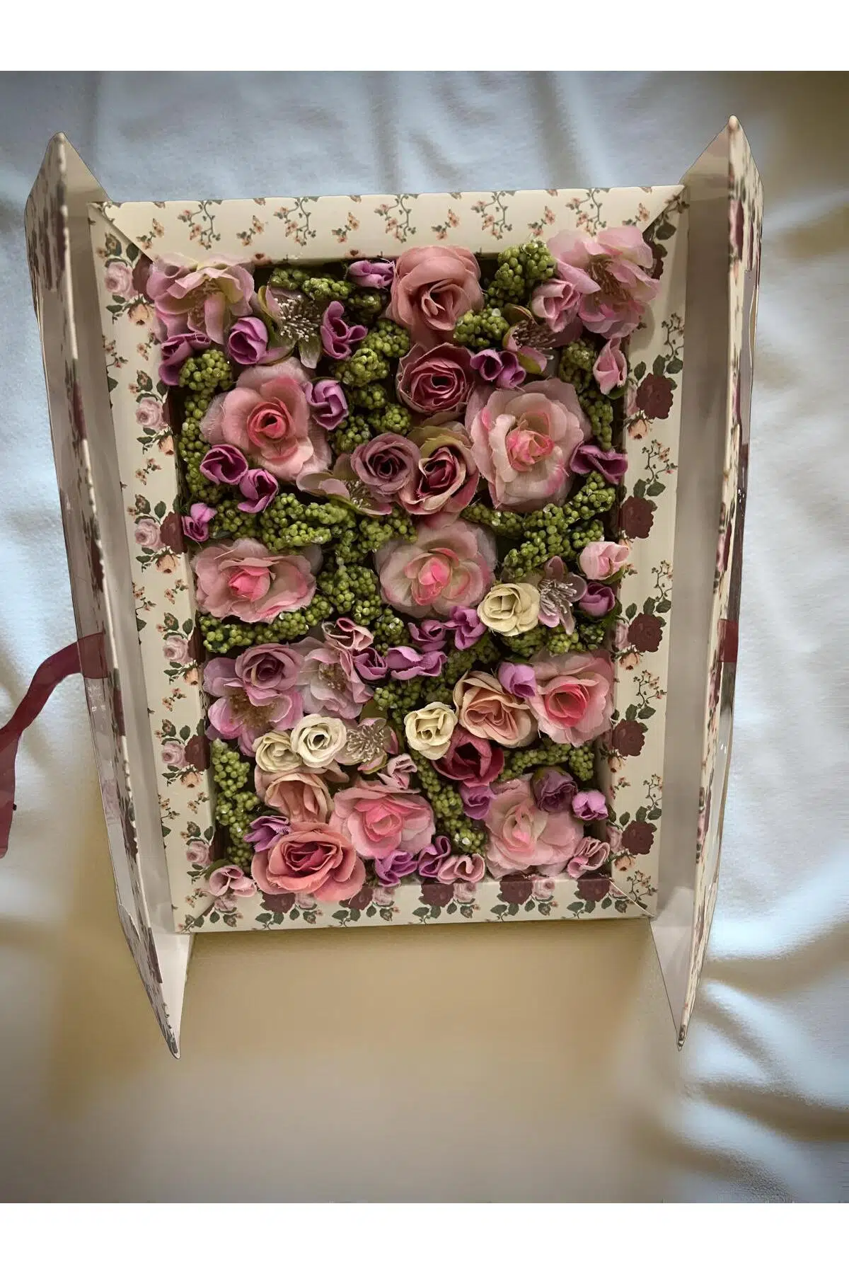 Sevgililer Günü Özel Dekoratif Çiçek Kutusu Tasarım Açılır Çiçek Aranjmanı